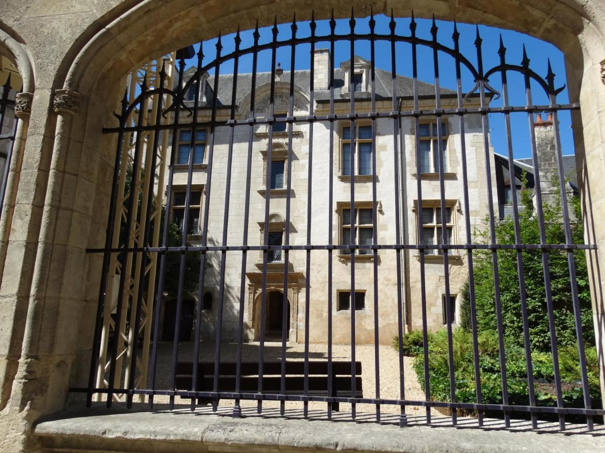 Appartement Coquet Centre Ville Filigrando Bourges Exterior photo